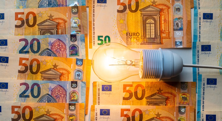 Banconote in euro, costi energia